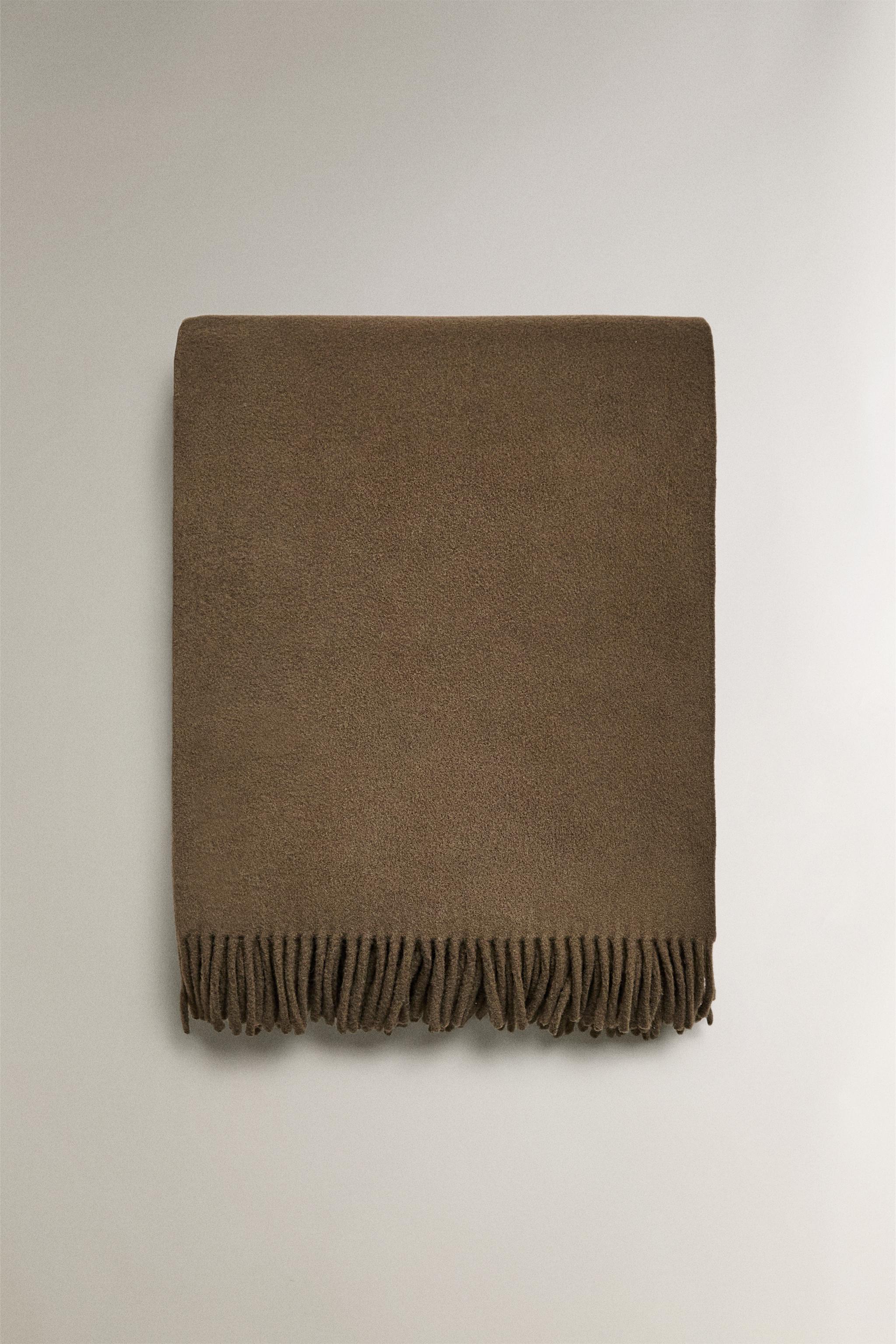 WOOL BLANKET